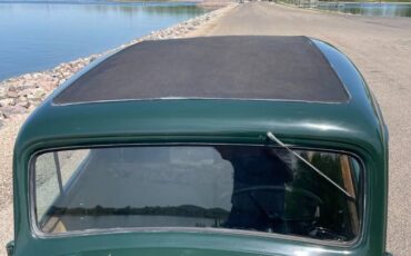 Chevrolet-sedan-2-dr-1935-green-9