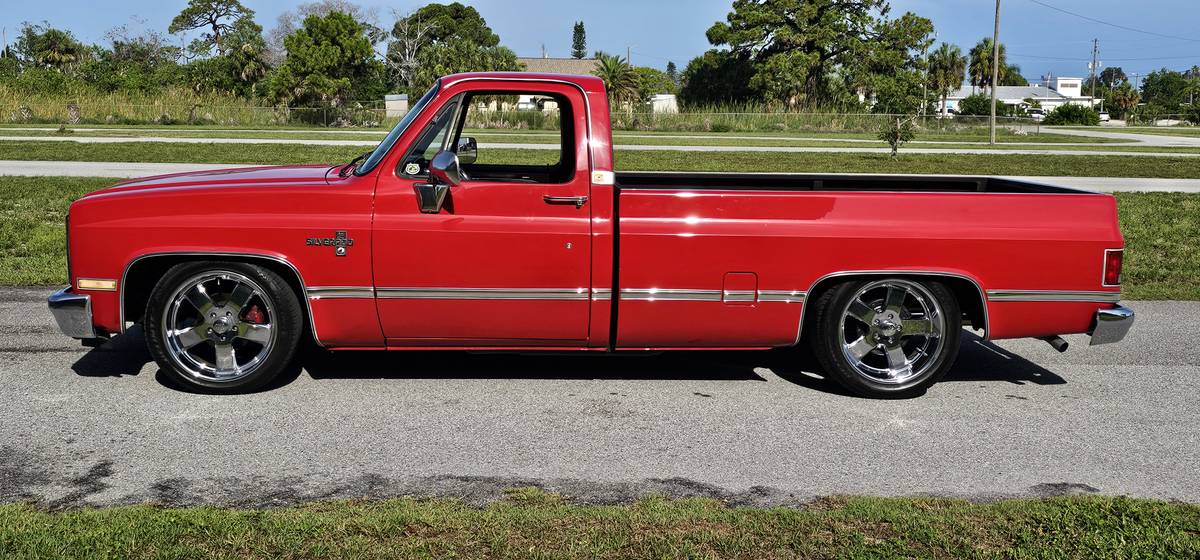 Chevrolet-silverado-1986-red-1