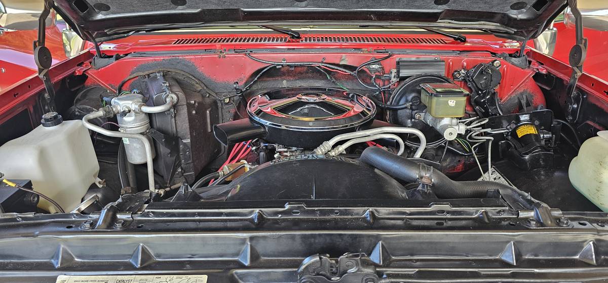 Chevrolet-silverado-1986-red-22