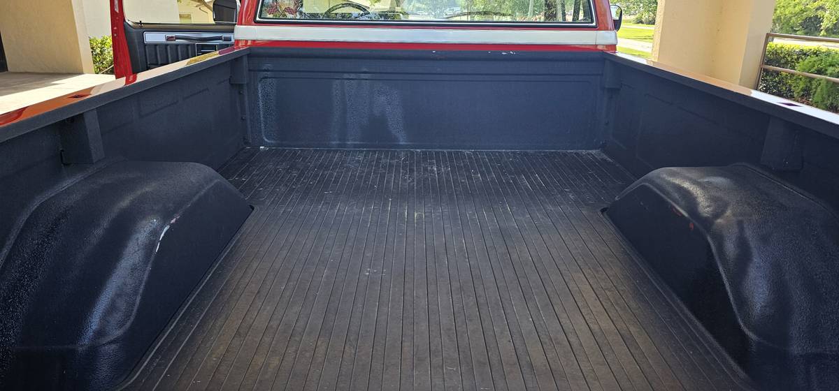 Chevrolet-silverado-1986-red-4