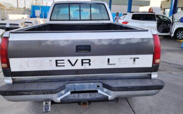 Chevrolet-silverado-k2500-4x4-1993-silver-2