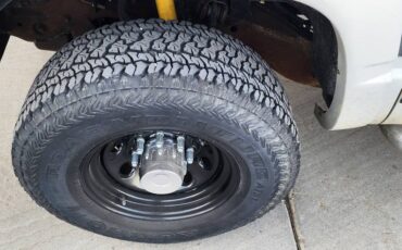 Chevrolet-silverado-k2500-4x4-1993-silver-5