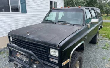 Chevrolet-suburban-1500-1988-black-1