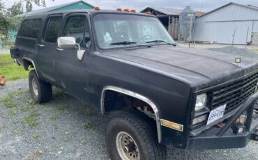 Chevrolet-suburban-1500-1988-black-2