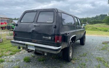 Chevrolet-suburban-1500-1988-black-4