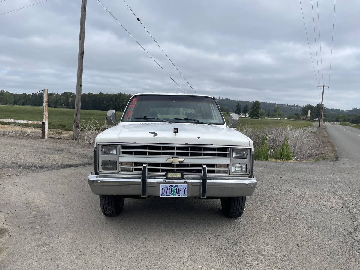 Chevrolet-suburban-2500-1987-1