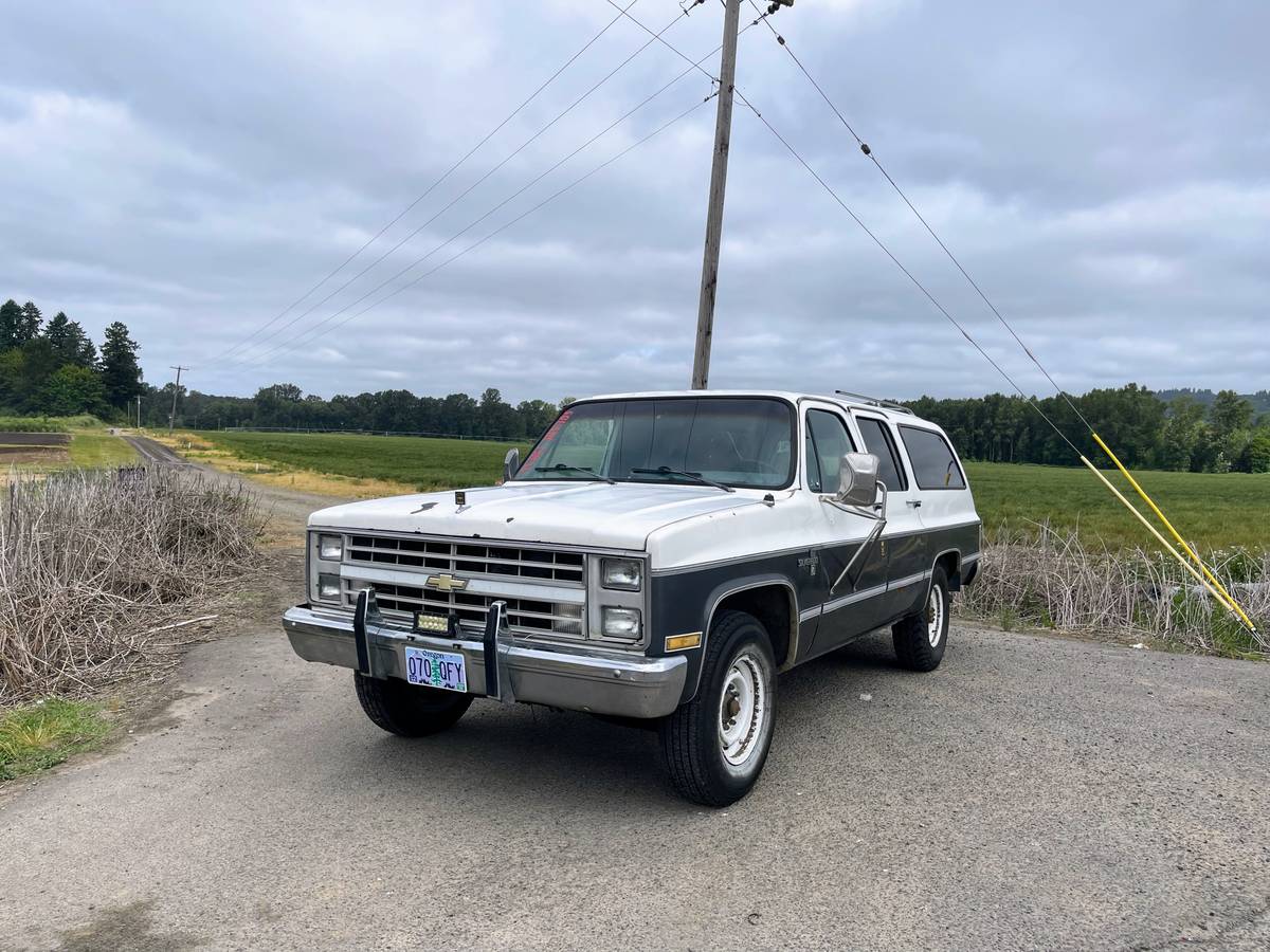 Chevrolet-suburban-2500-1987-2