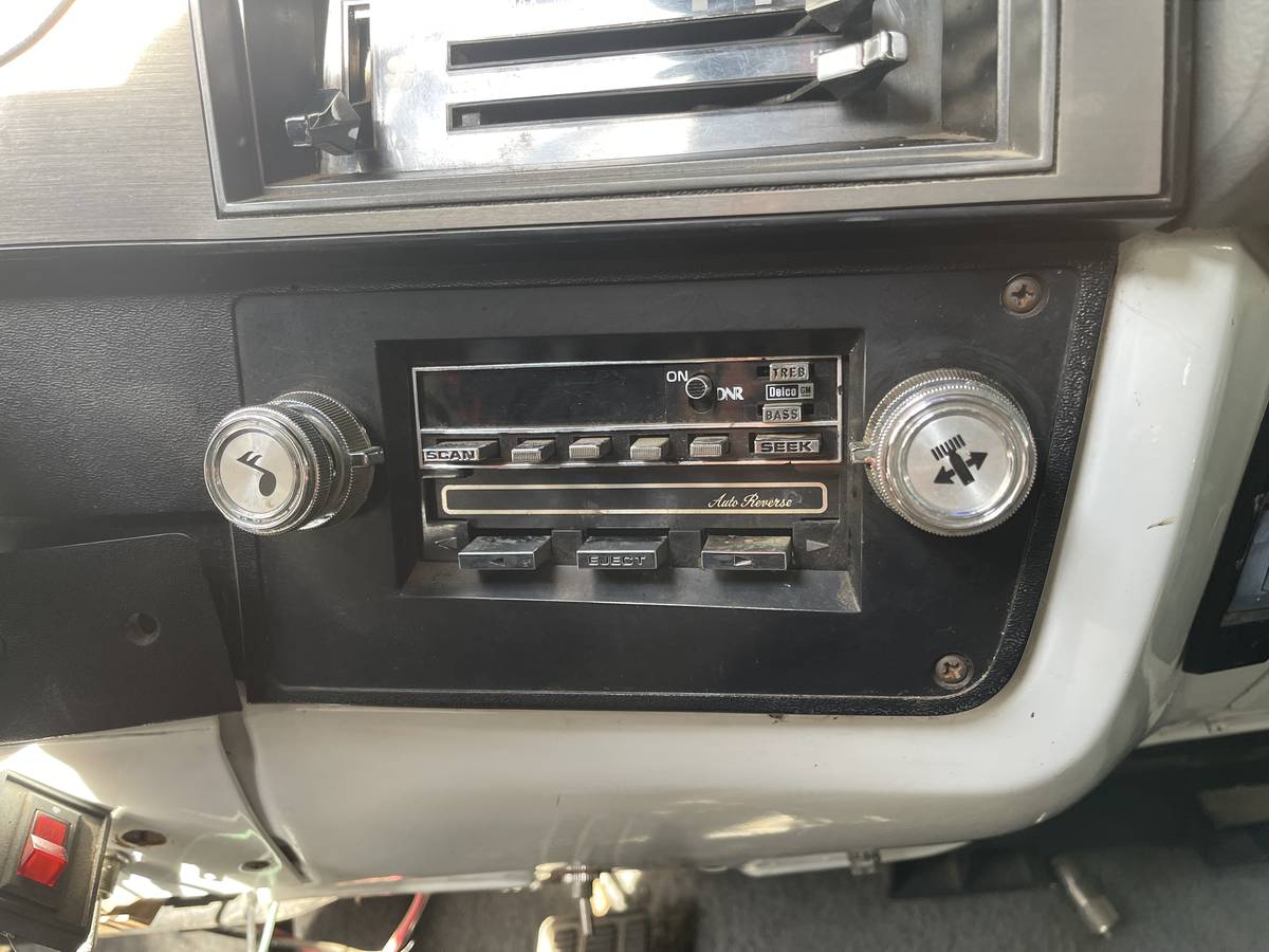 Chevrolet-suburban-2500-1987-22