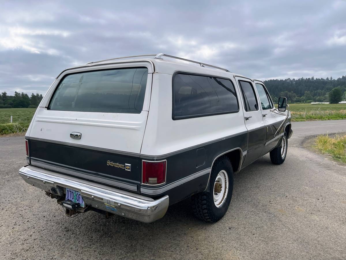 Chevrolet-suburban-2500-1987-4