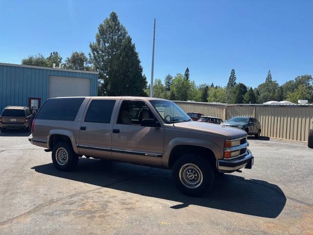 Chevrolet-suburban-2500-1994-1