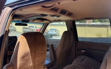 Chevrolet-suburban-2500-1994-4