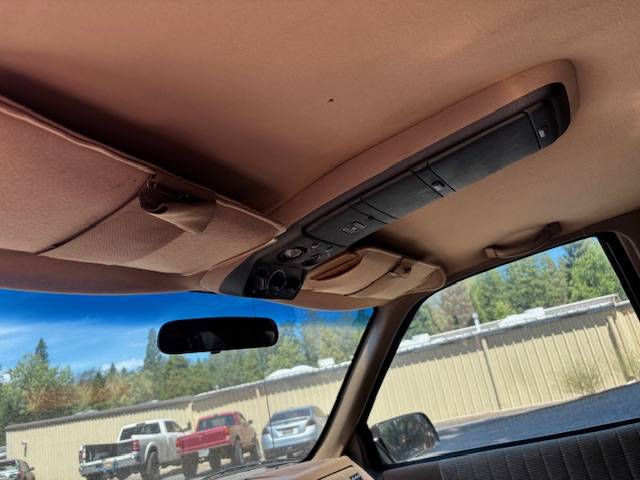 Chevrolet-suburban-2500-1994-8
