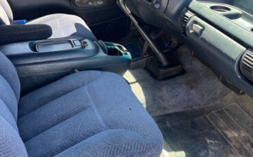 Chevrolet-tahoe-1995-white-4