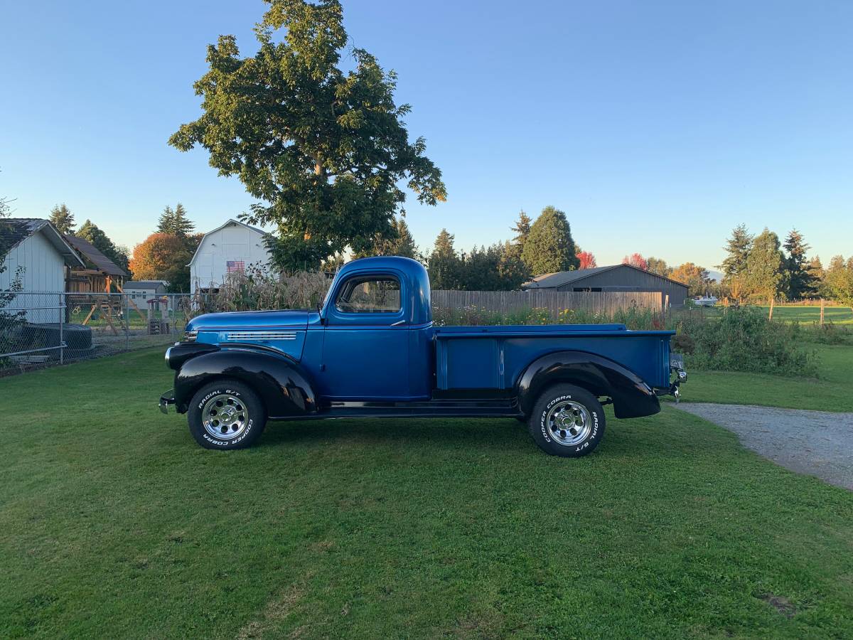 Chevrolet-truck-1942-blue