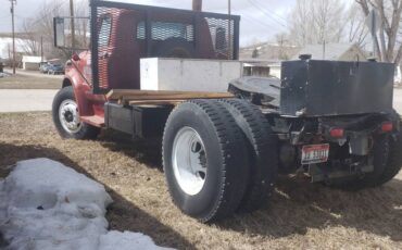 Chevrolet-truck-diesel-1971-red-5