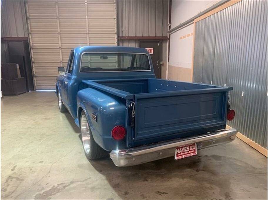 Chevrolet-unknown-1968-3