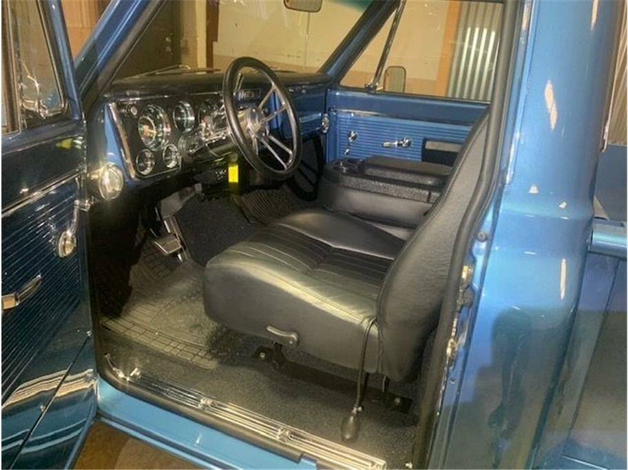 Chevrolet-unknown-1968-7