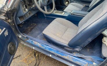 Chevrolet-z28-camaro-1981-blue-8
