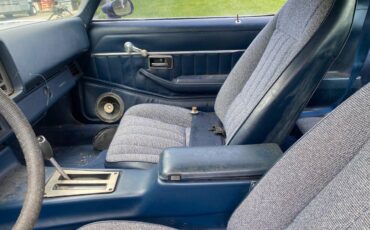 Chevrolet-z28-camaro-1981-blue-9