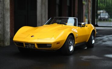 Chevrolete-Corvette-1973-1
