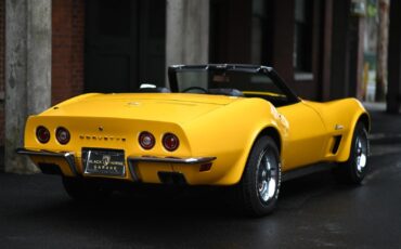 Chevrolete-Corvette-1973-10