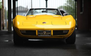 Chevrolete-Corvette-1973-2