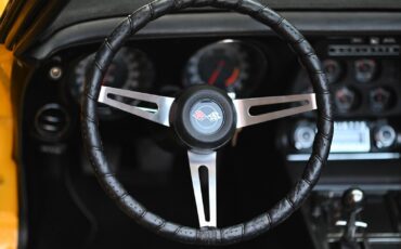 Chevrolete-Corvette-1973-21