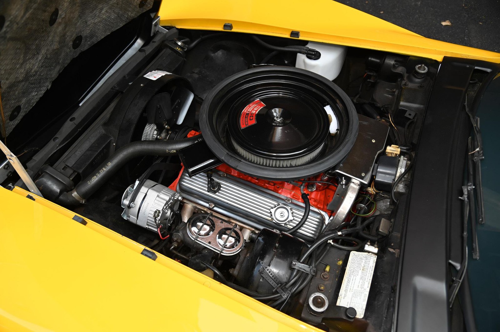 Chevrolete-Corvette-1973-24