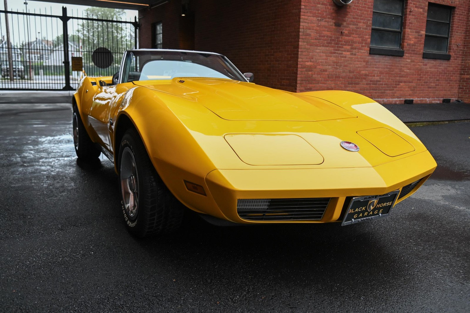 Chevrolete-Corvette-1973-3