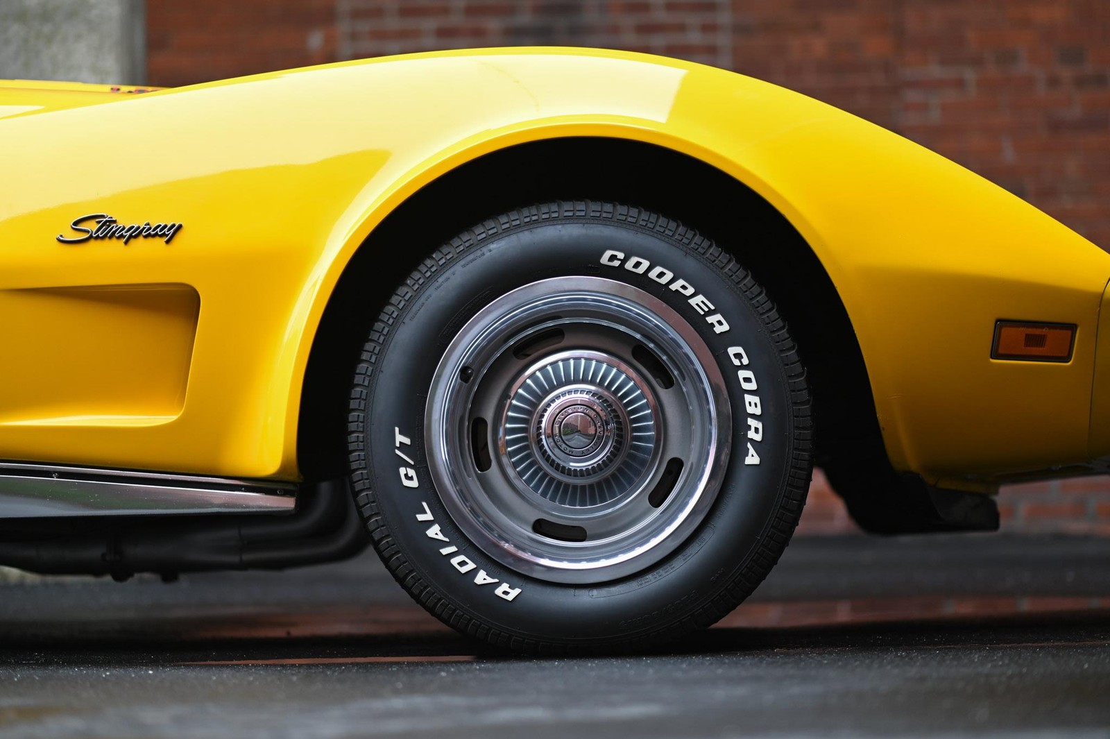 Chevrolete-Corvette-1973-33