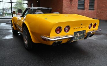 Chevrolete-Corvette-1973-8