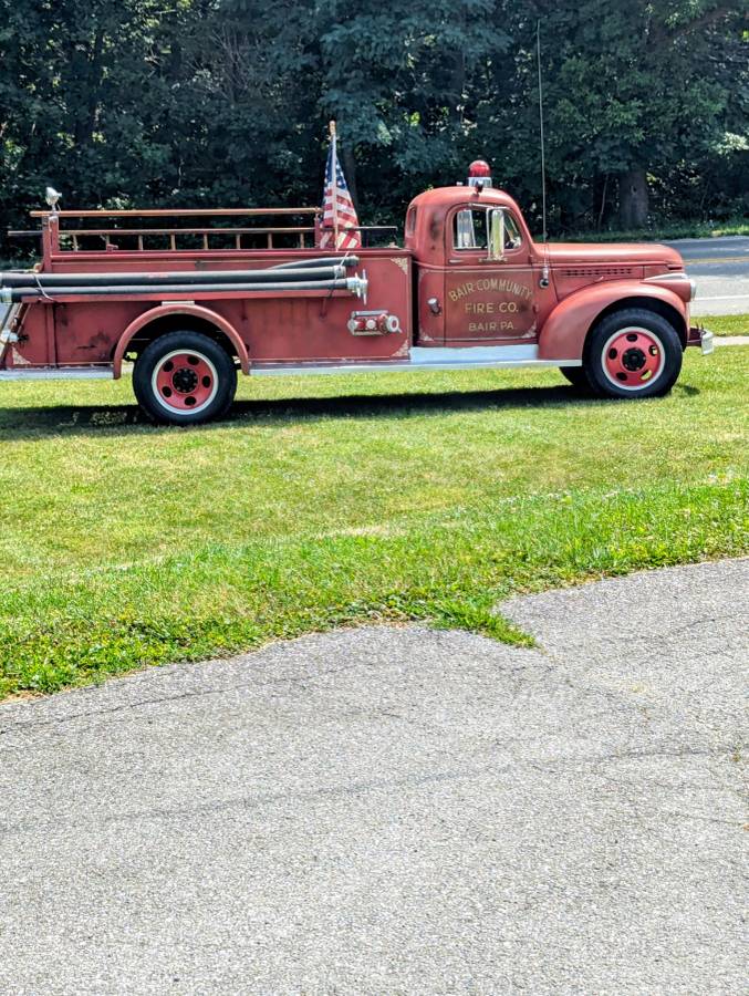 Chevy-1945-red