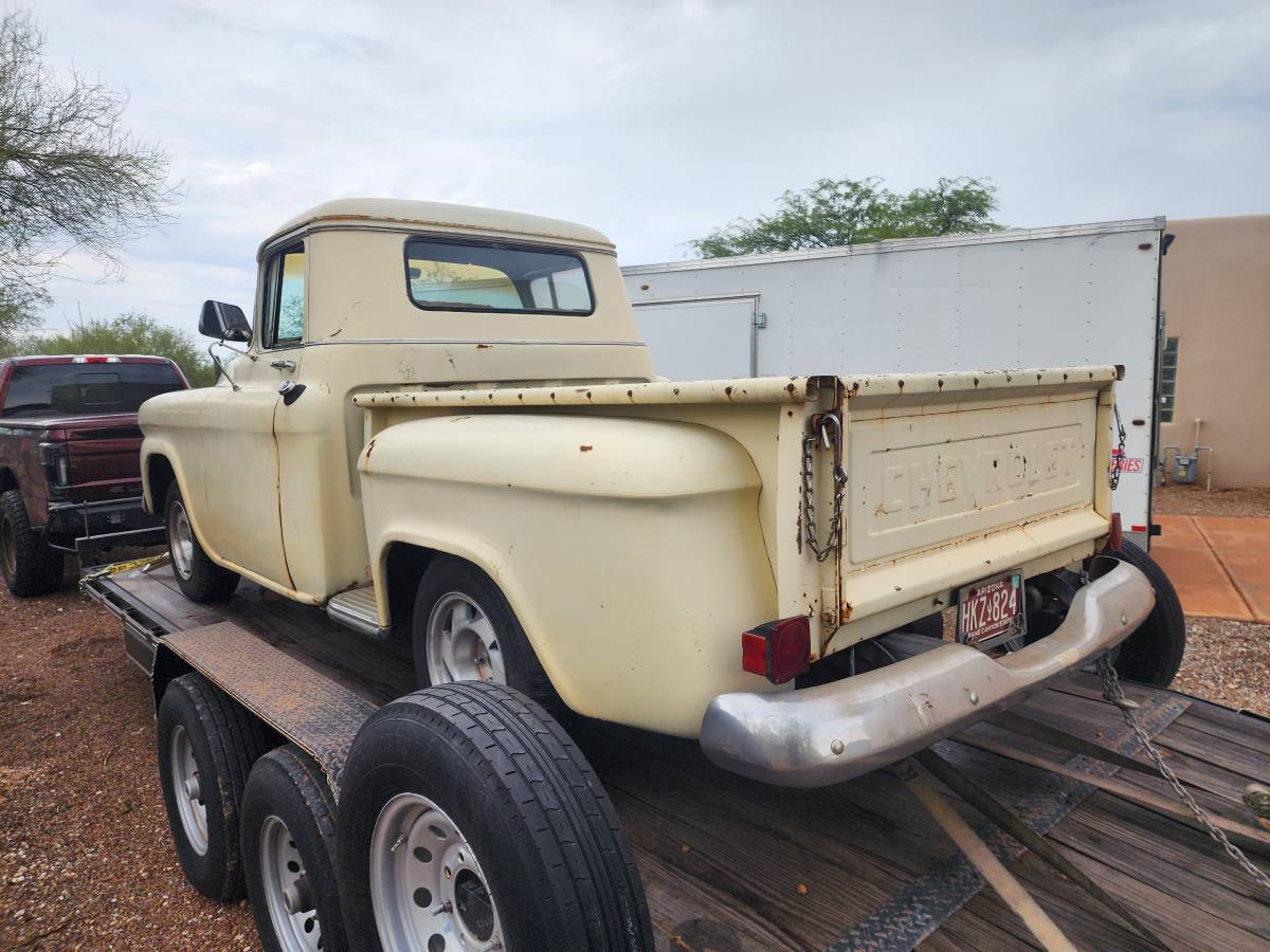 Chevy-apache-1958-3