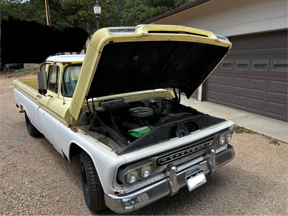 Chevy-apache-1961-yellow-14