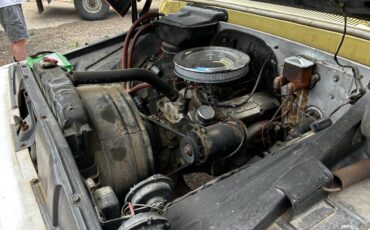 Chevy-apache-1961-yellow-15