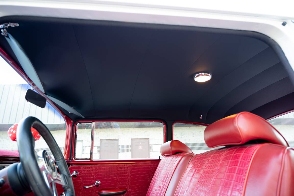 Chevy-bel-air-1955-white-16