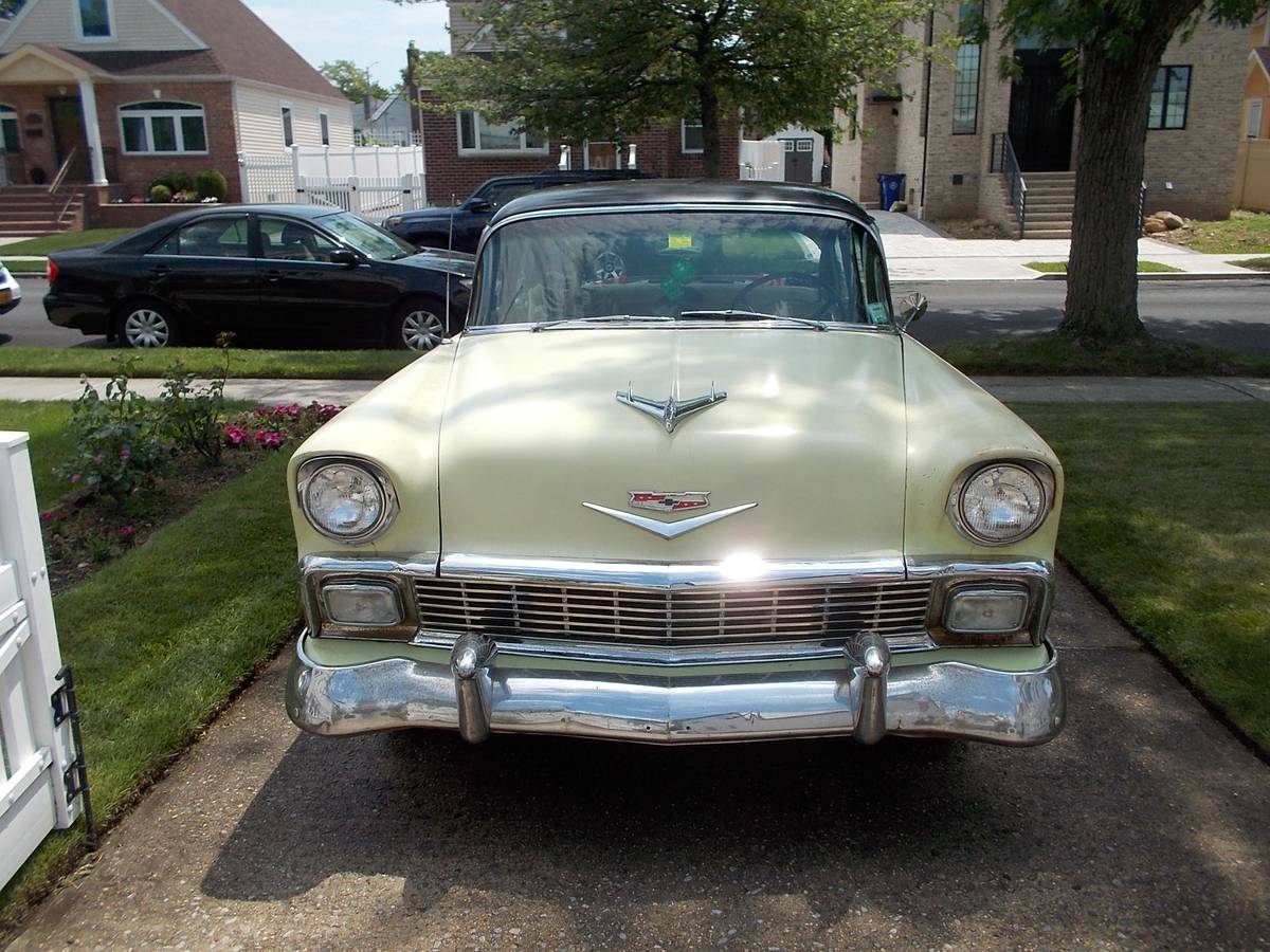 Chevy-belair-4-door-1956-custom-1