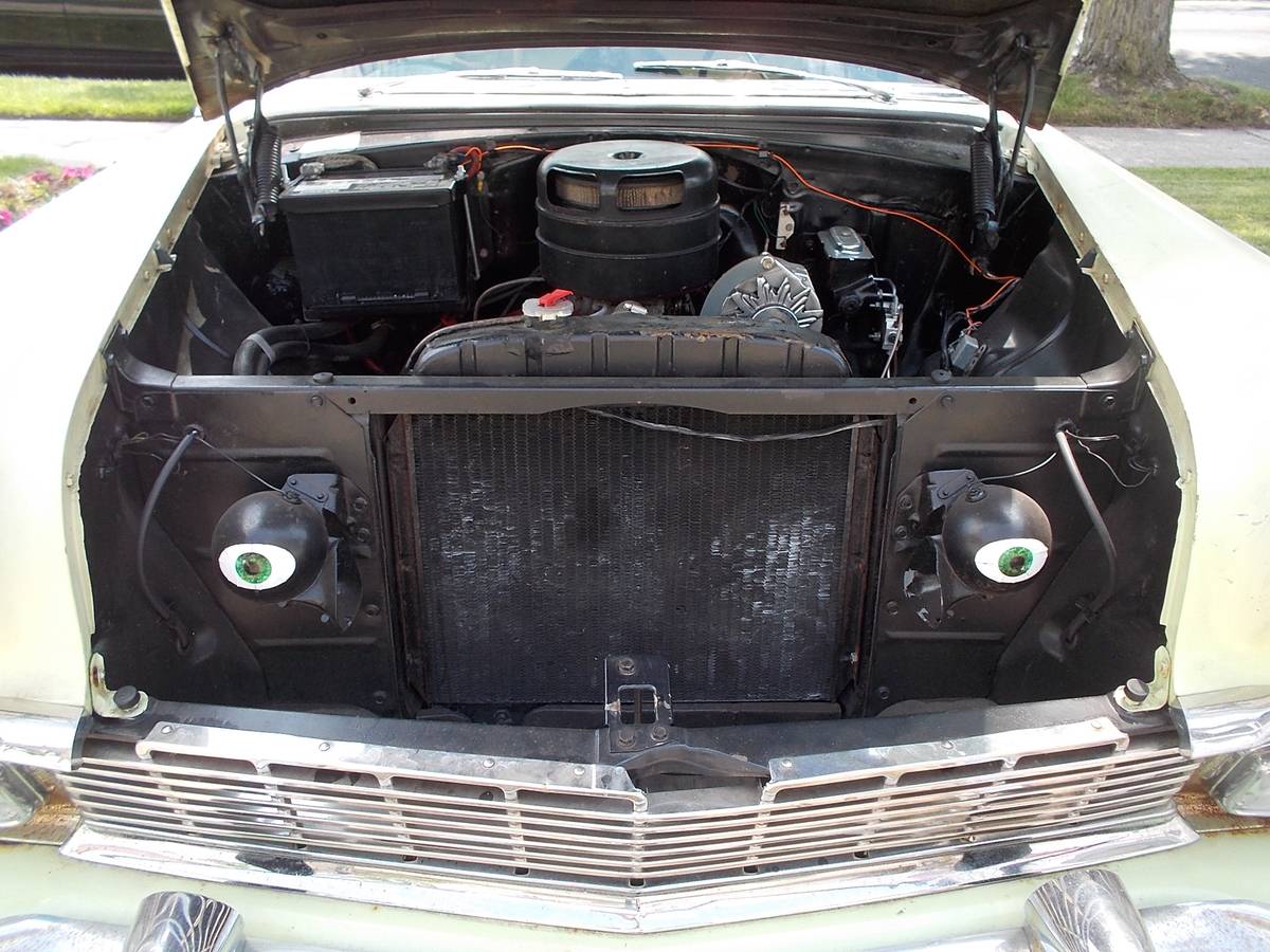 Chevy-belair-4-door-1956-custom-10