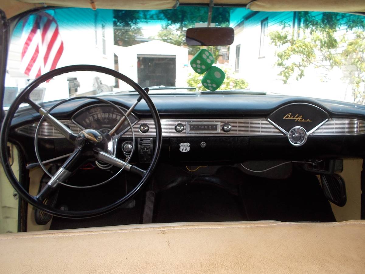 Chevy-belair-4-door-1956-custom-13