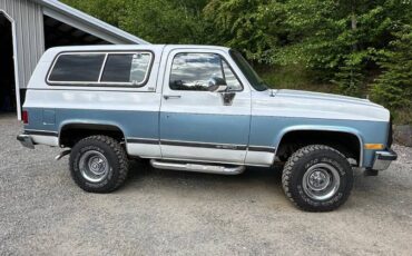 Chevy-blazer-diesel-1989-white