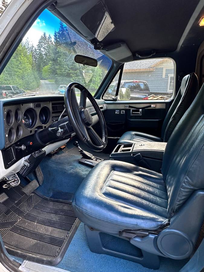Chevy-blazer-diesel-1989-white-4