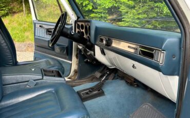 Chevy-blazer-diesel-1989-white-5