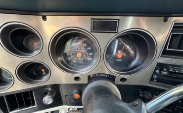 Chevy-blazer-diesel-1989-white-6