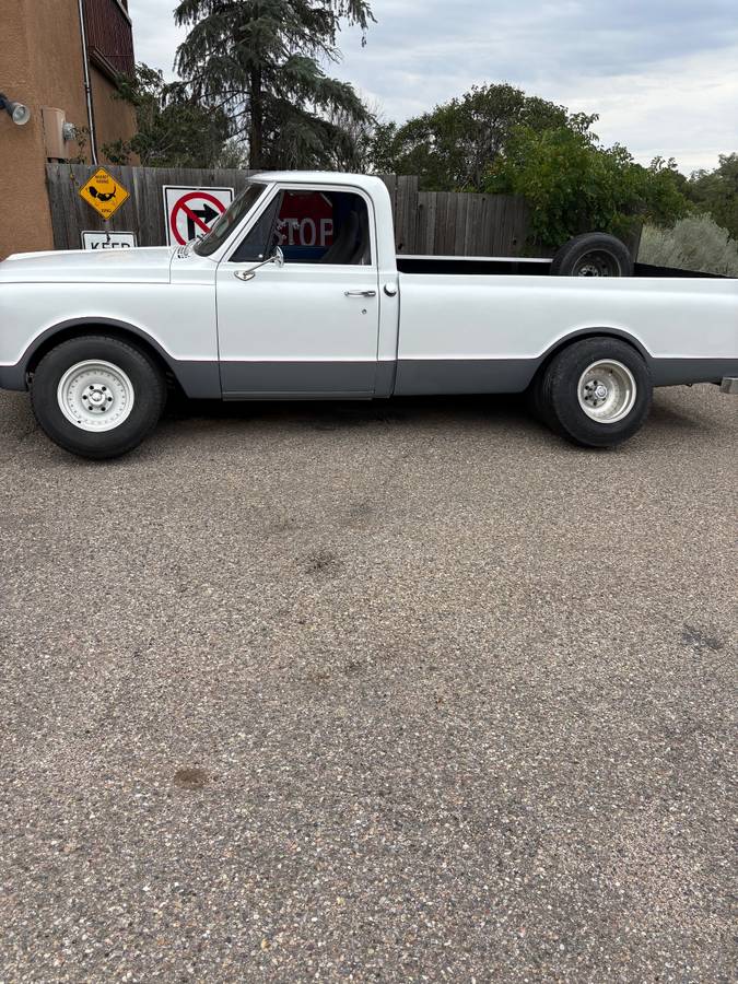 Chevy-c10-1968-white-2