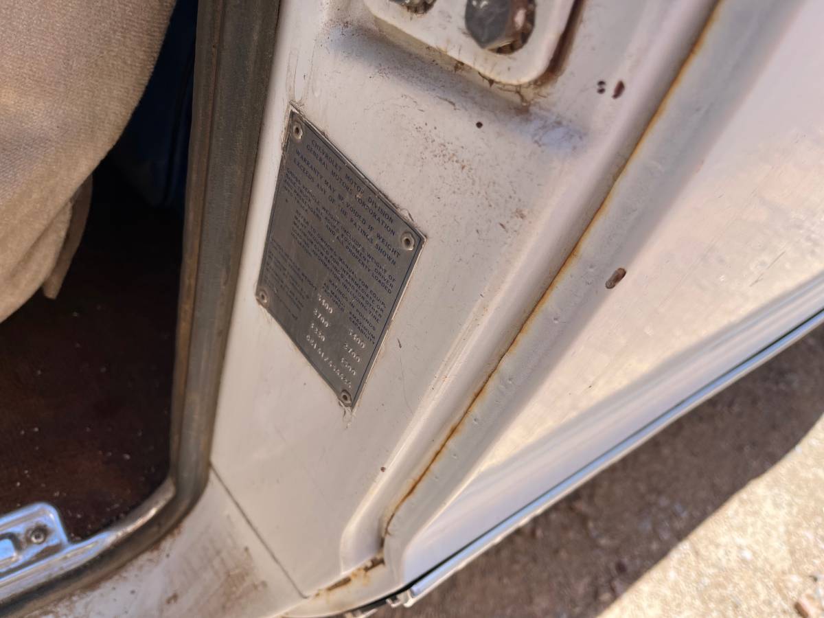 Chevy-c10-suburban-1971-16
