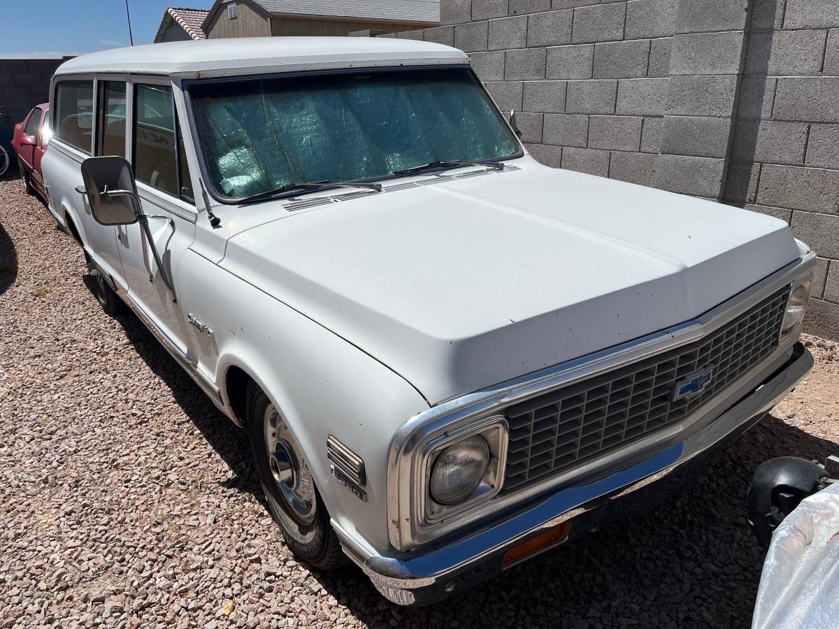 Chevy-c10-suburban-1971-9
