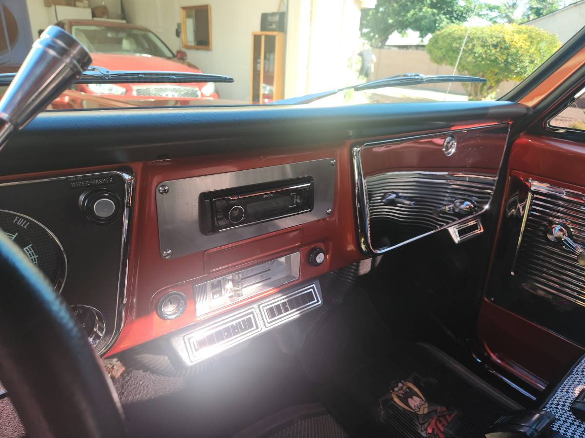 Chevy-c10-truck-1967-orange-11