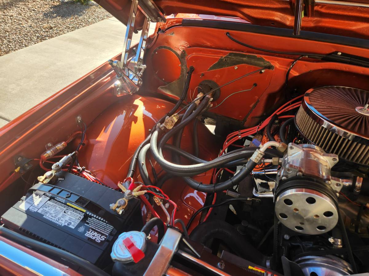 Chevy-c10-truck-1967-orange-14