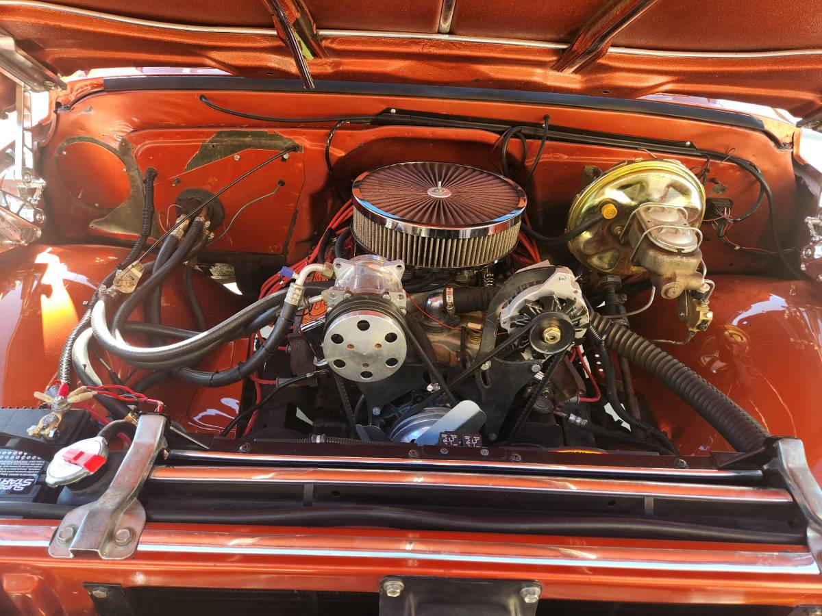 Chevy-c10-truck-1967-orange-15
