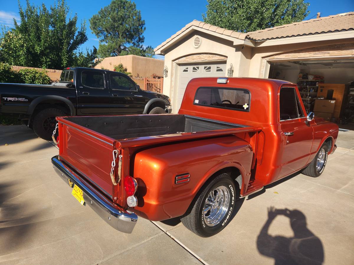 Chevy-c10-truck-1967-orange-24